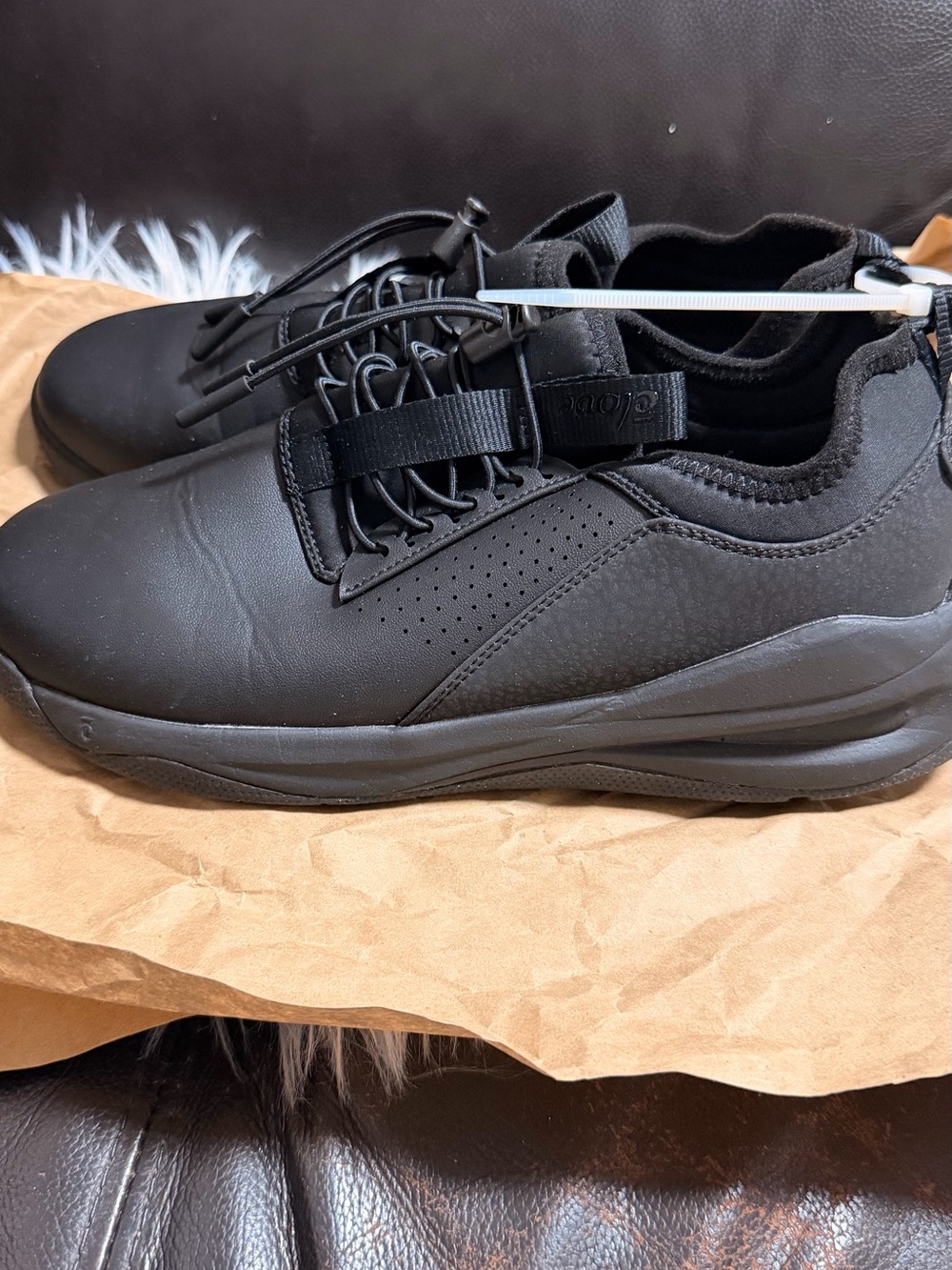 Clove Shoes - Picture 4 of 5